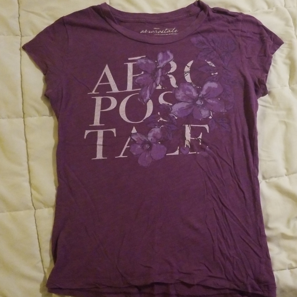Purple floral design t-shirt